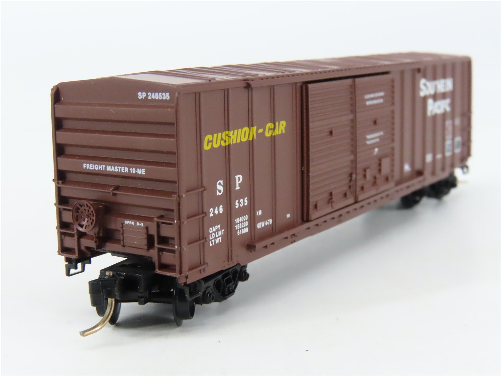 N Scale Micro-Trains 30050 SP Southern Pacific 50' Box Car 246535 RTR