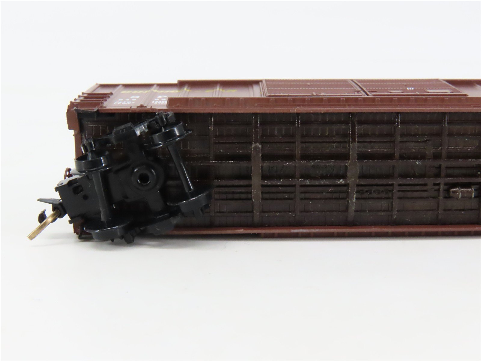 N Scale Micro-Trains 30050 SP Southern Pacific 50' Box Car 246535 RTR