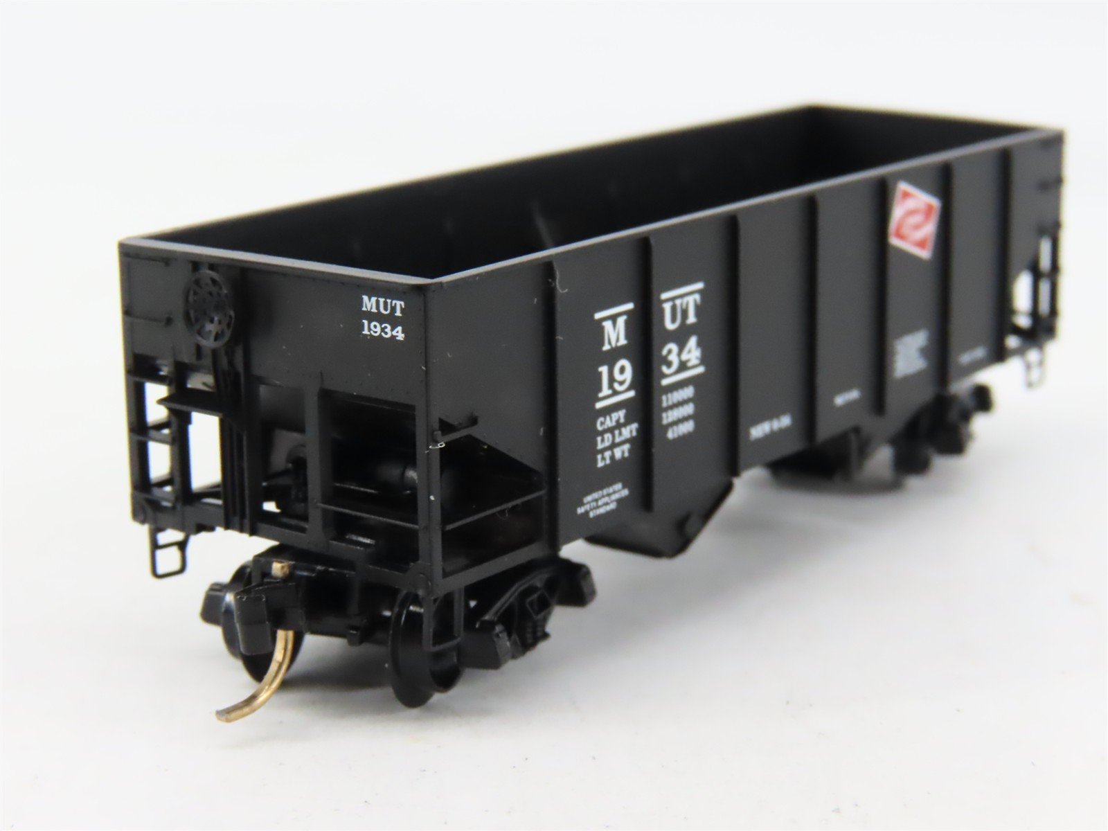 N Scale Micro-Trains 1934 MUT Milwaukee Union Terminal 2-Bay Hopper 1934 RTR