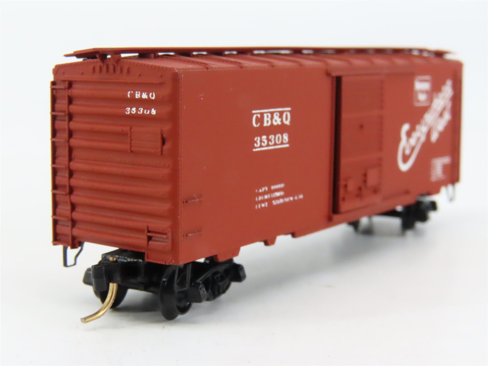 N Scale Micro-Trains 20130 CB&Q Chicago, Burlington & Quincy 40' Box Car RTR
