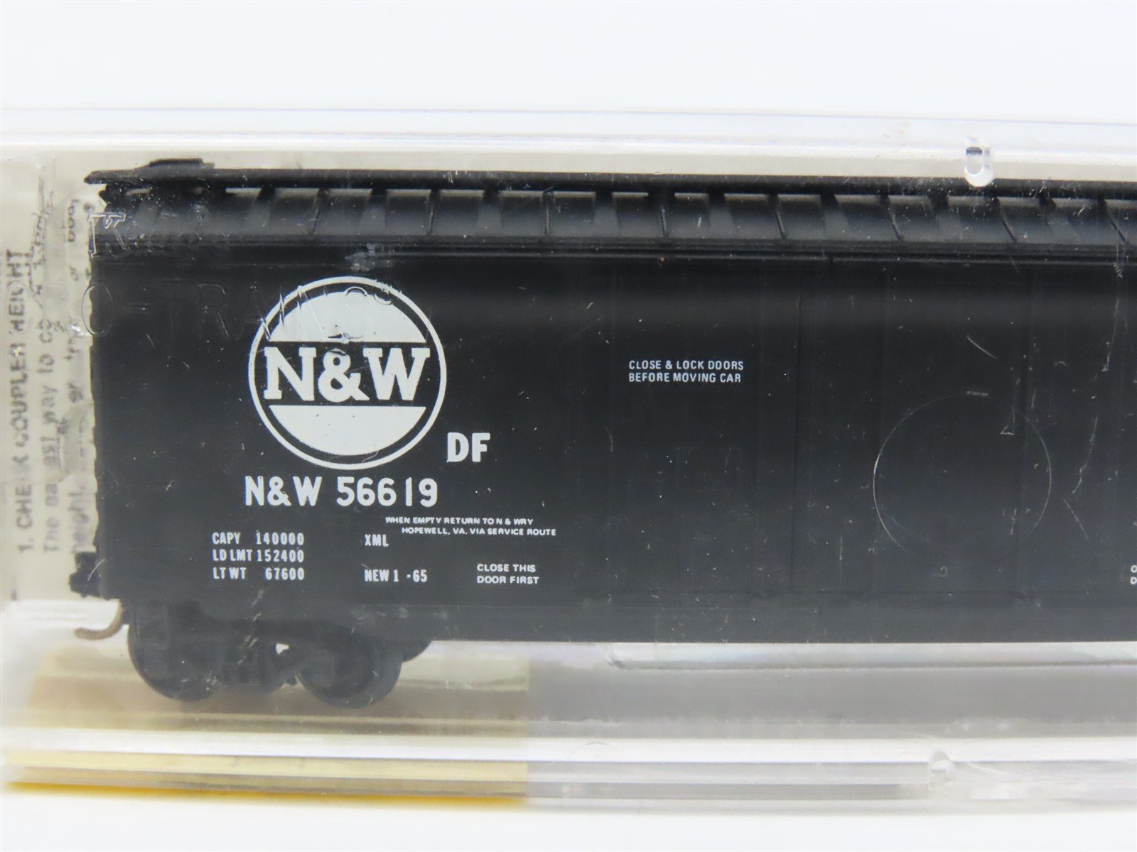 N Scale Micro-Trains Freight Car RTR