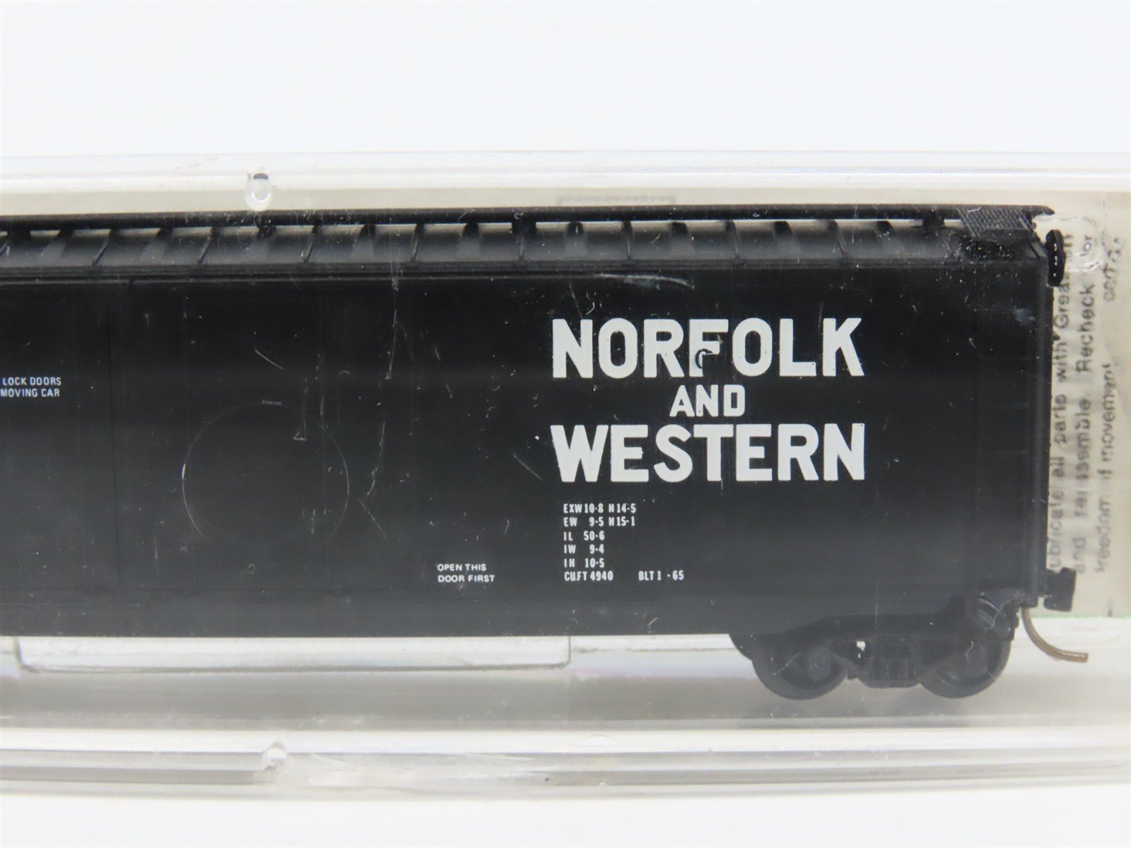 N Scale Micro-Trains Freight Car RTR