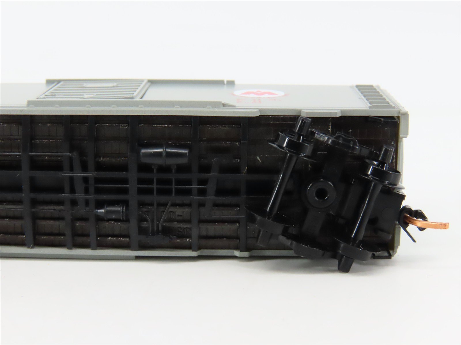 N Scale Micro-Trains 20576 CIL Monon 40' Box Car 1223 RTR