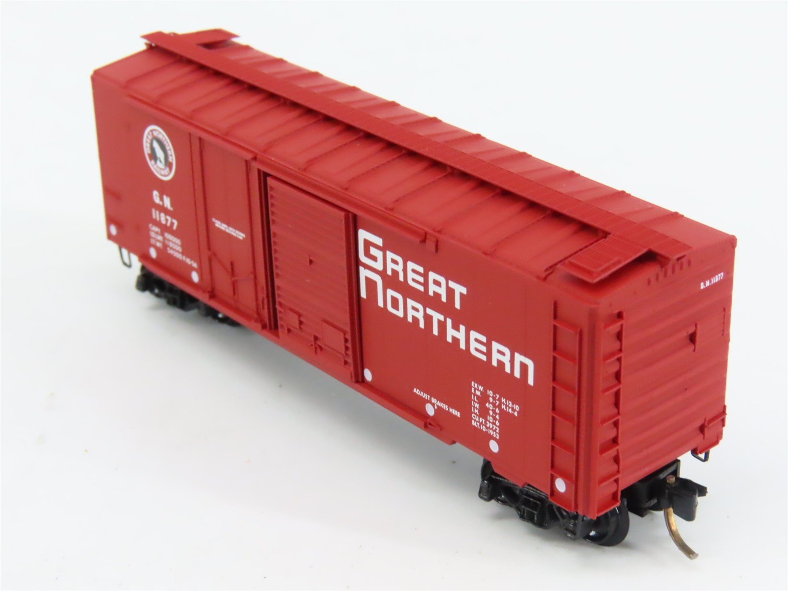 N Scale Micro-Trains 22020 GN Great Northern 40' Box Car 11877 RTR