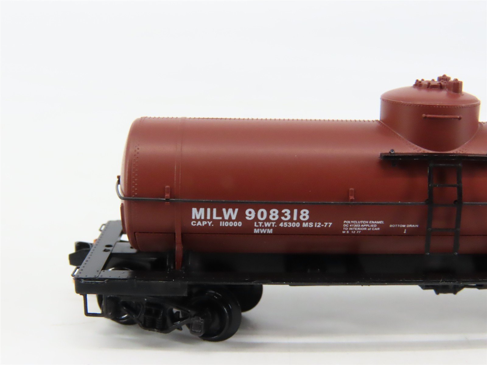 N Scale Micro-Trains 65280 MILW Milwaukee Road 39' Tank Car 908318 RTR