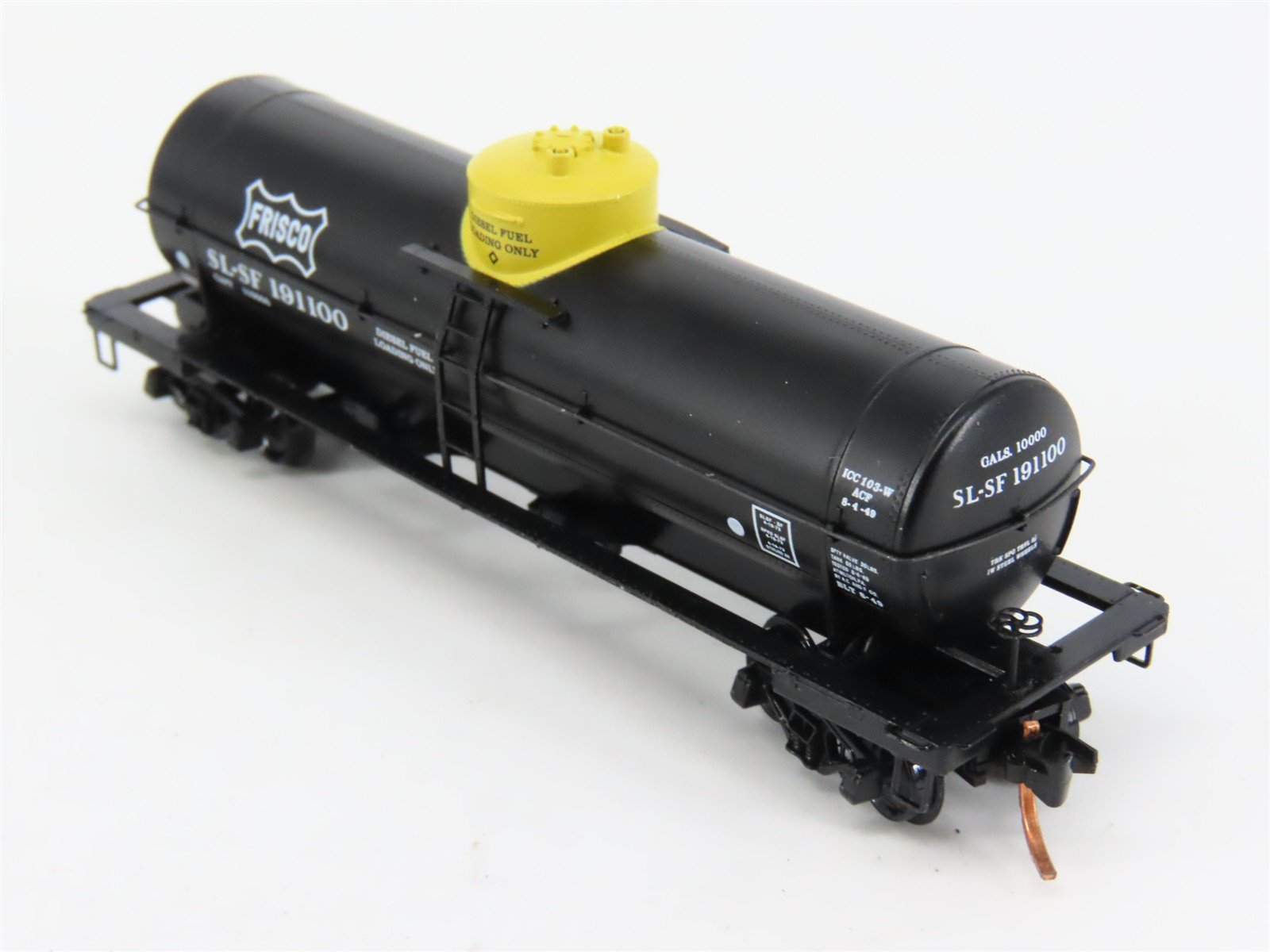 N Scale Micro-Trains 06500712 39' Single Dome Tank Car RTR