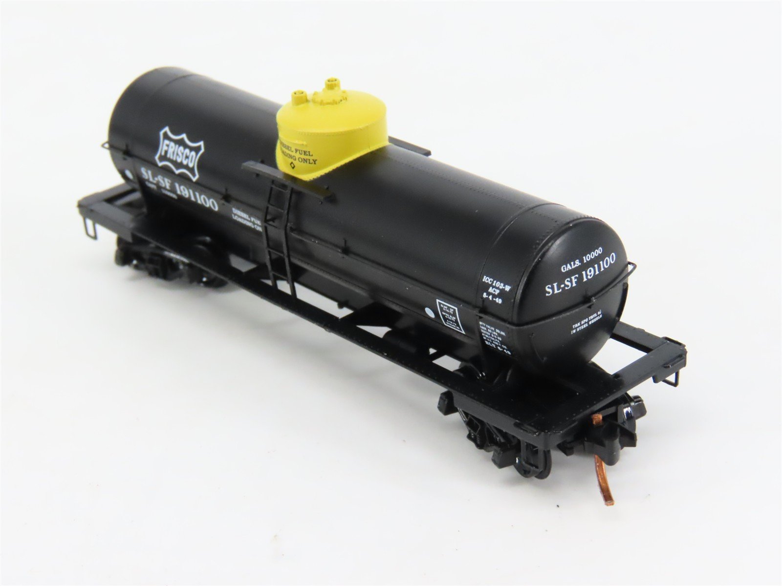 N Scale Micro-Trains 06500712 39' Single Dome Tank Car RTR