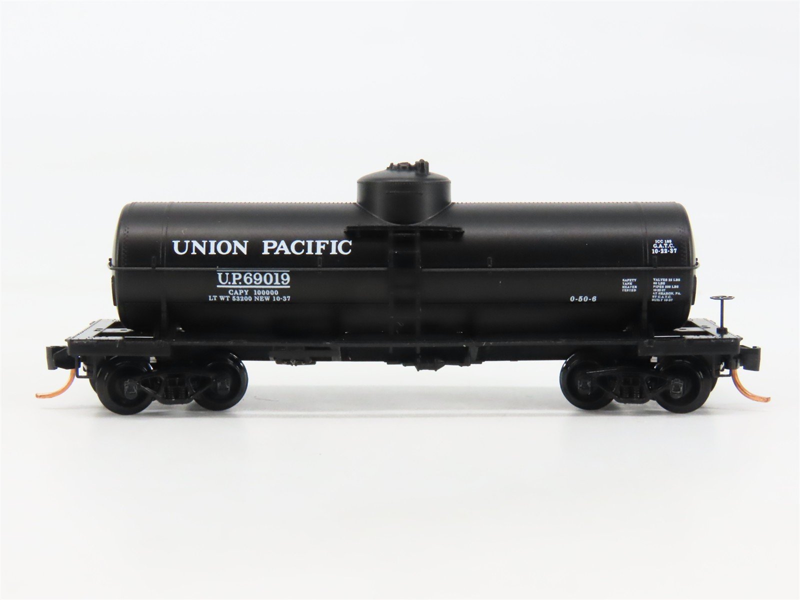 N Scale Micro-Trains 65180 UP Union Pacific 39' Tank Car 69019 RTR