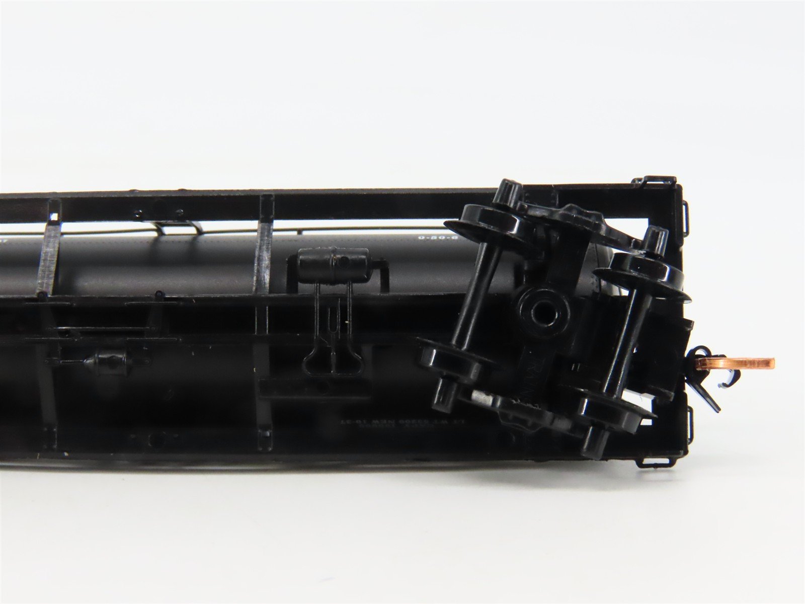N Scale Micro-Trains 65180 UP Union Pacific 39' Tank Car 69019 RTR