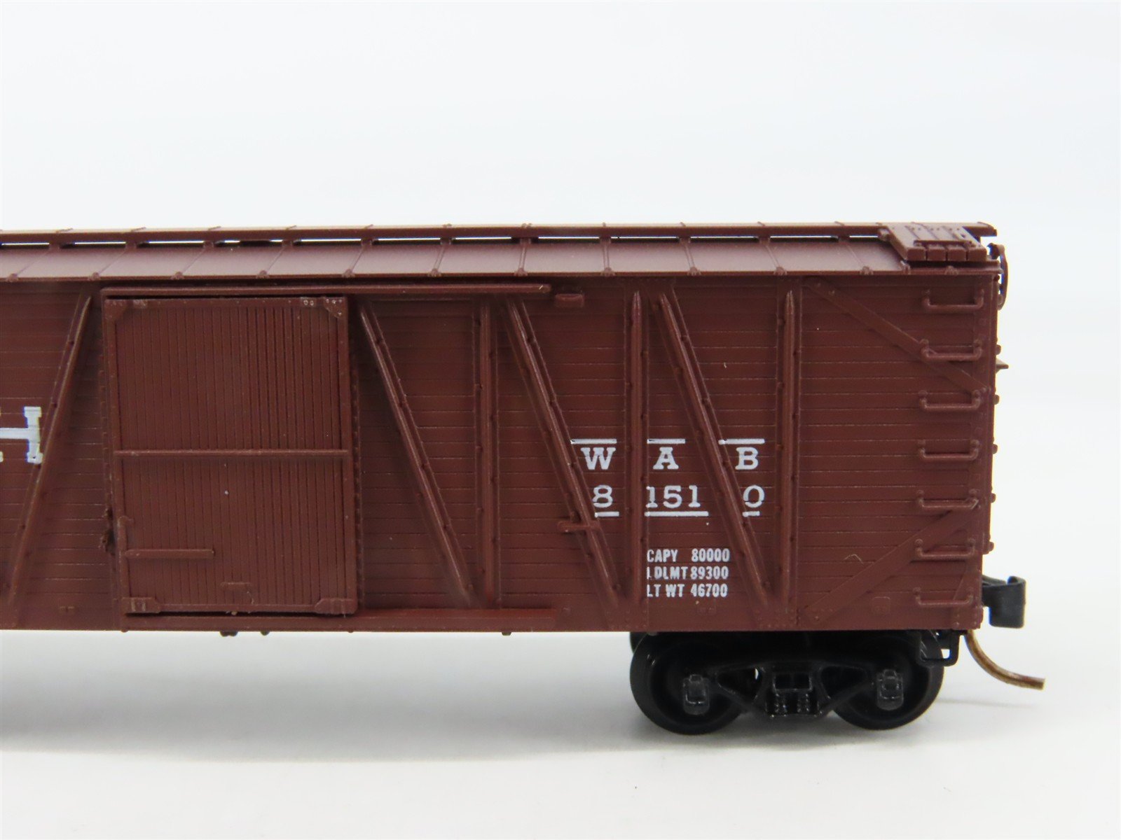 N Scale Micro-Trains 28050 WAB Wabash 40' Box Car 81510 RTR