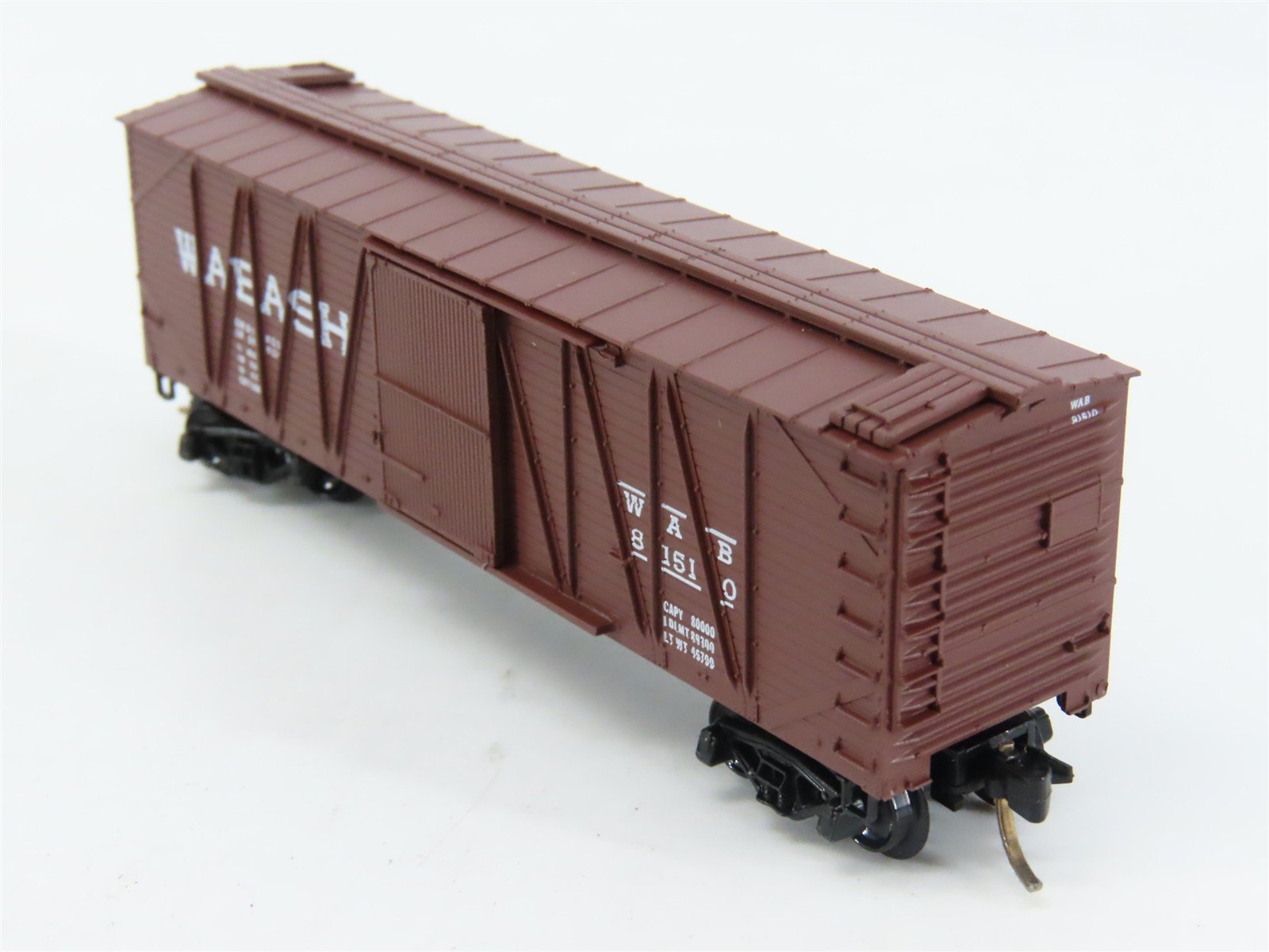 N Scale Micro-Trains 28050 WAB Wabash 40' Box Car 81510 RTR