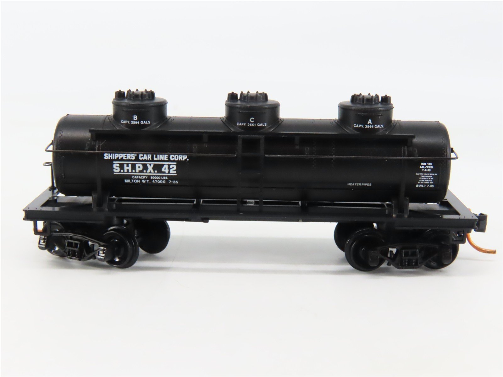 N Scale Micro-Trains 06600070 SHPX Shippers' Car Line 3-Dome Tank Car 42 RTR