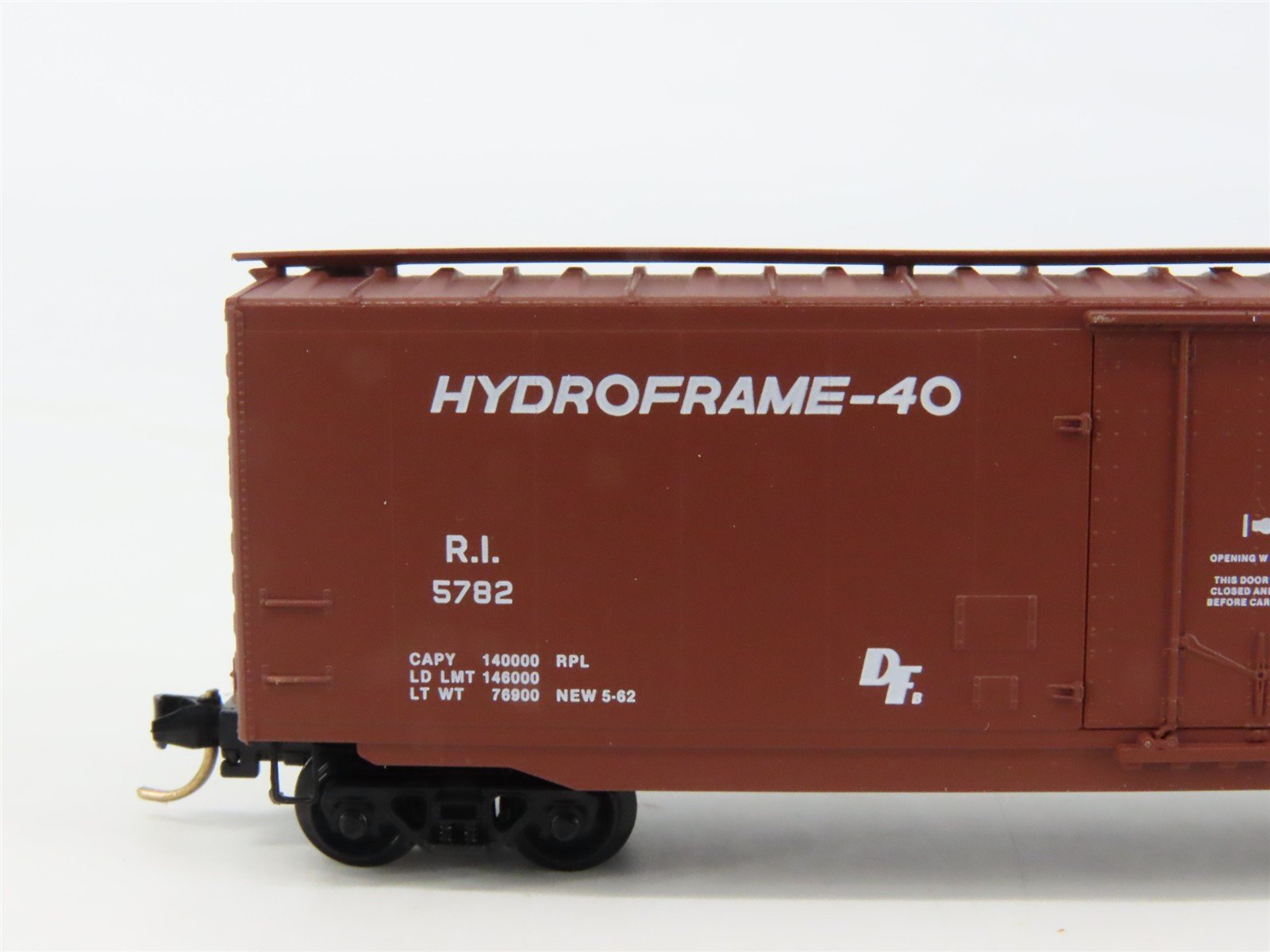 N Scale Micro-Trains 32290 RI Rock Island 50' Box Car 5782 RTR