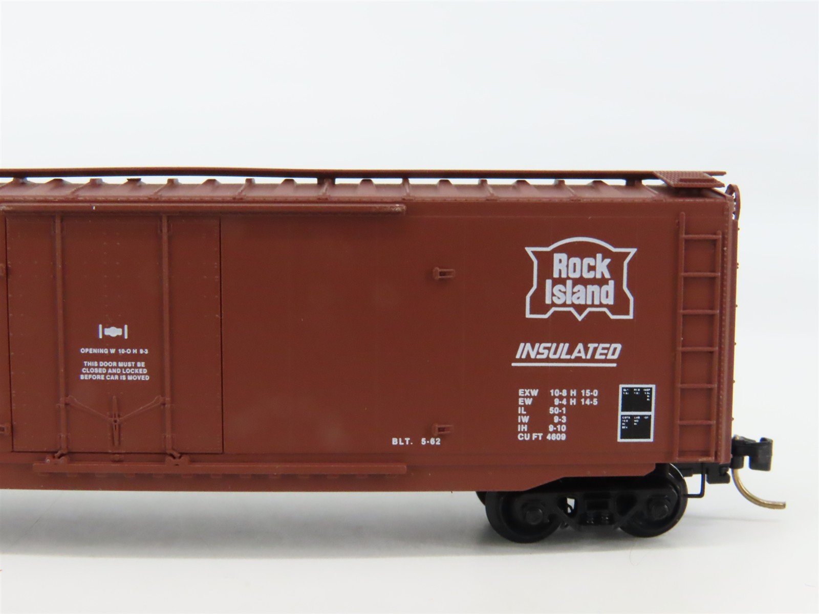 N Scale Micro-Trains 32290 RI Rock Island 50' Box Car 5782 RTR
