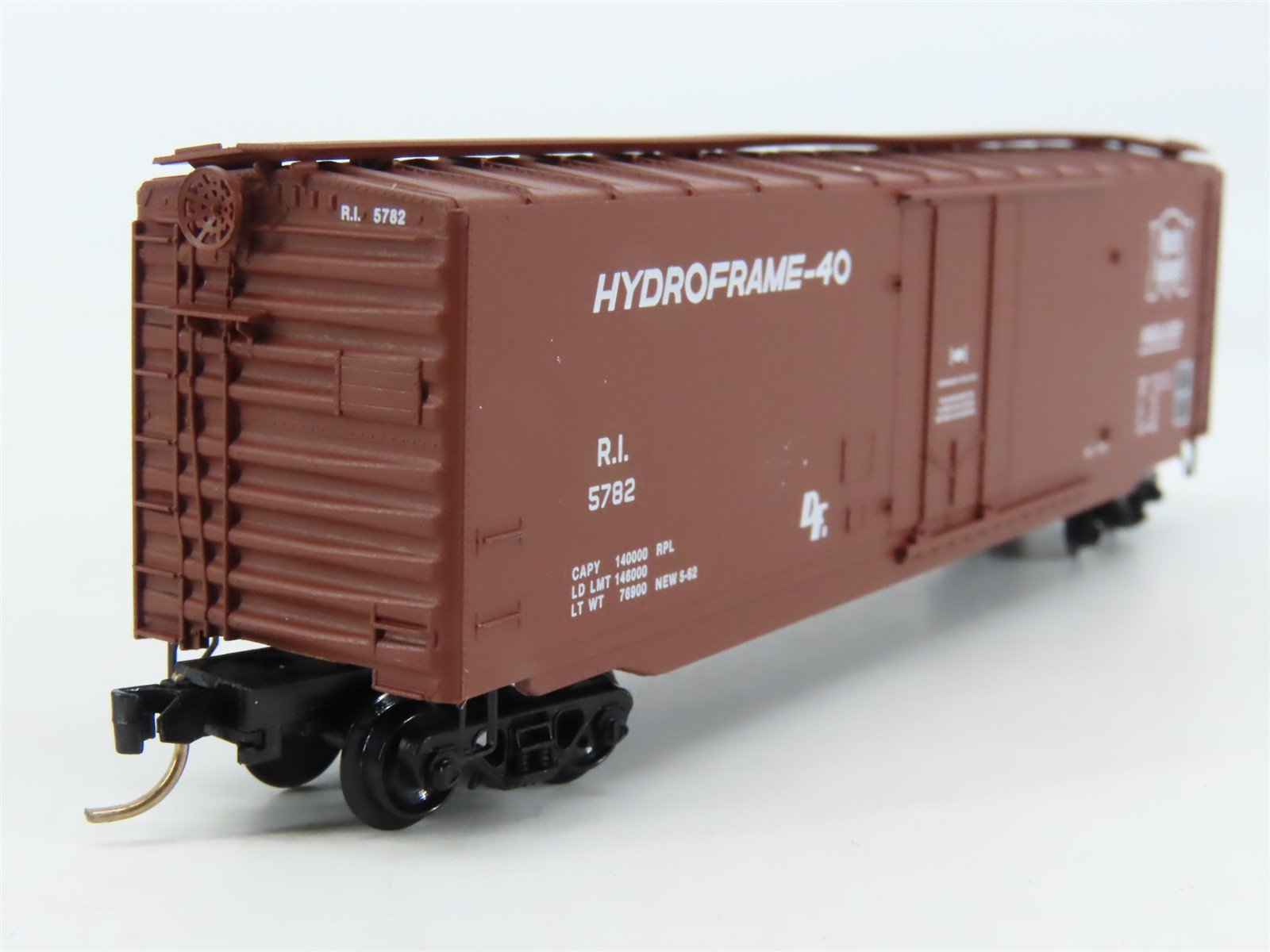 N Scale Micro-Trains 32290 RI Rock Island 50' Box Car 5782 RTR