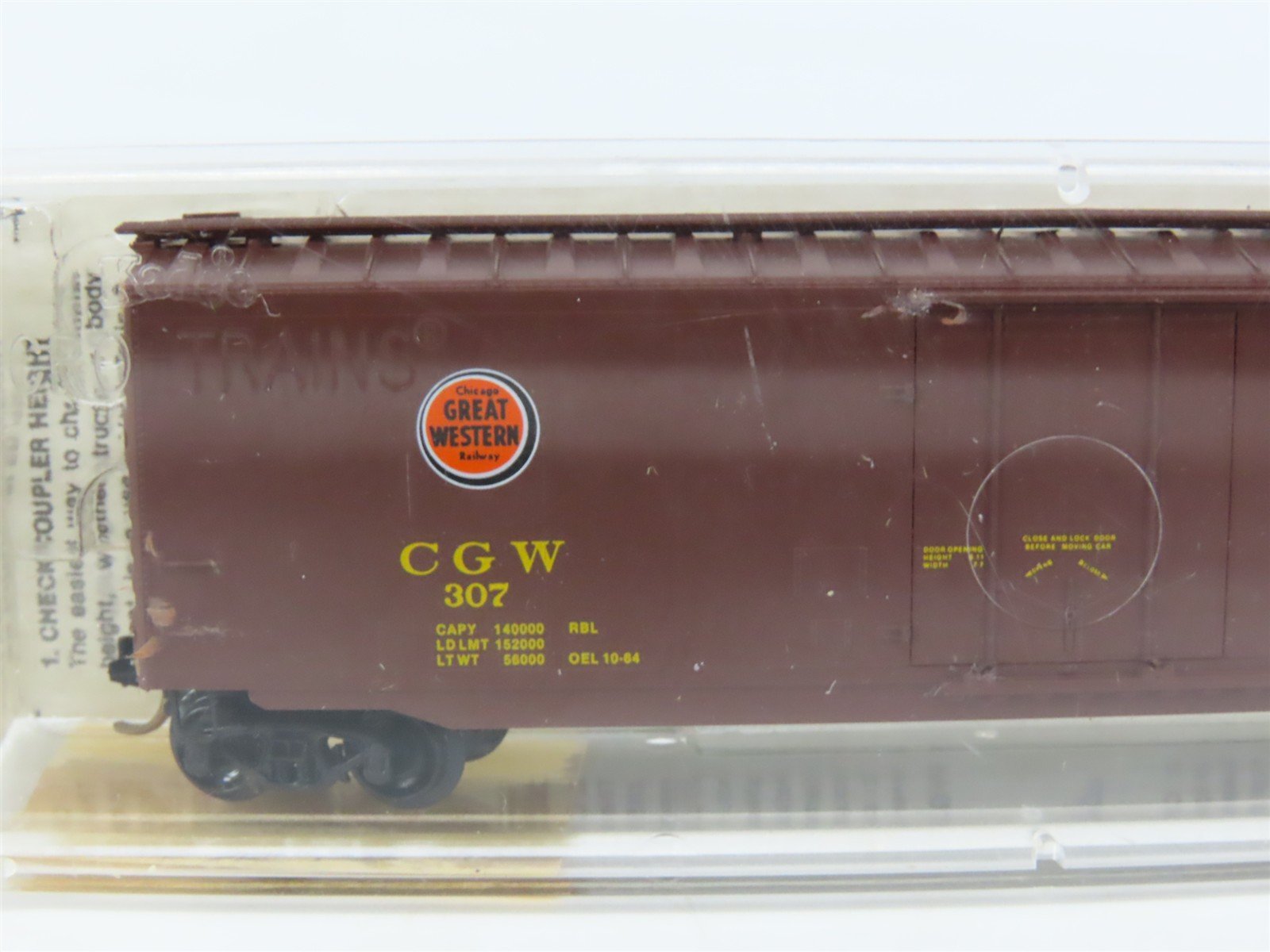 N Scale Micro-Trains 32300 CGW Chicago Great Western 50' Box Car 307 RTR