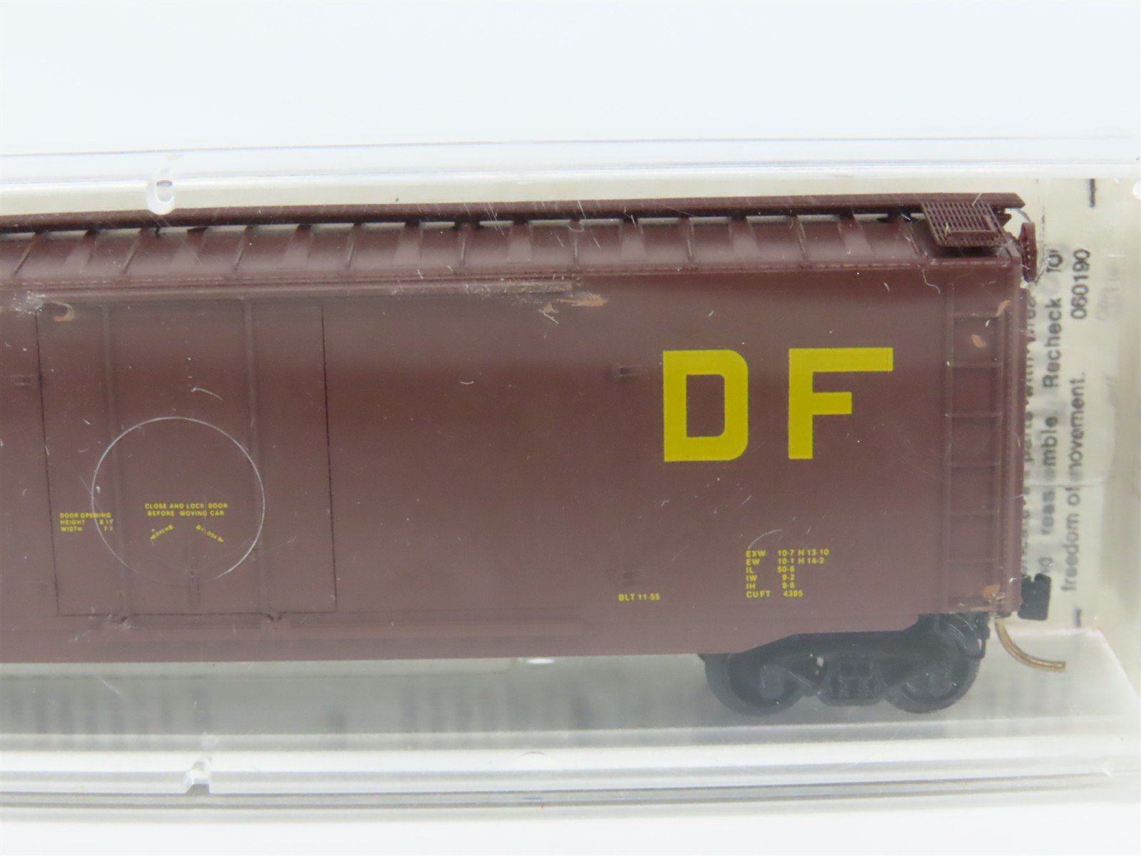 N Scale Micro-Trains 32300 CGW Chicago Great Western 50' Box Car 307 RTR