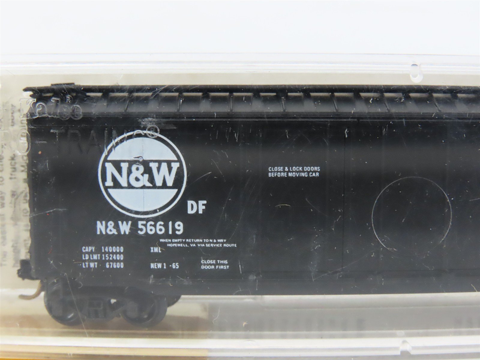 N Scale Micro-Trains 36020 N&W Norfolk & Western 50' Box Car 56619 RTR