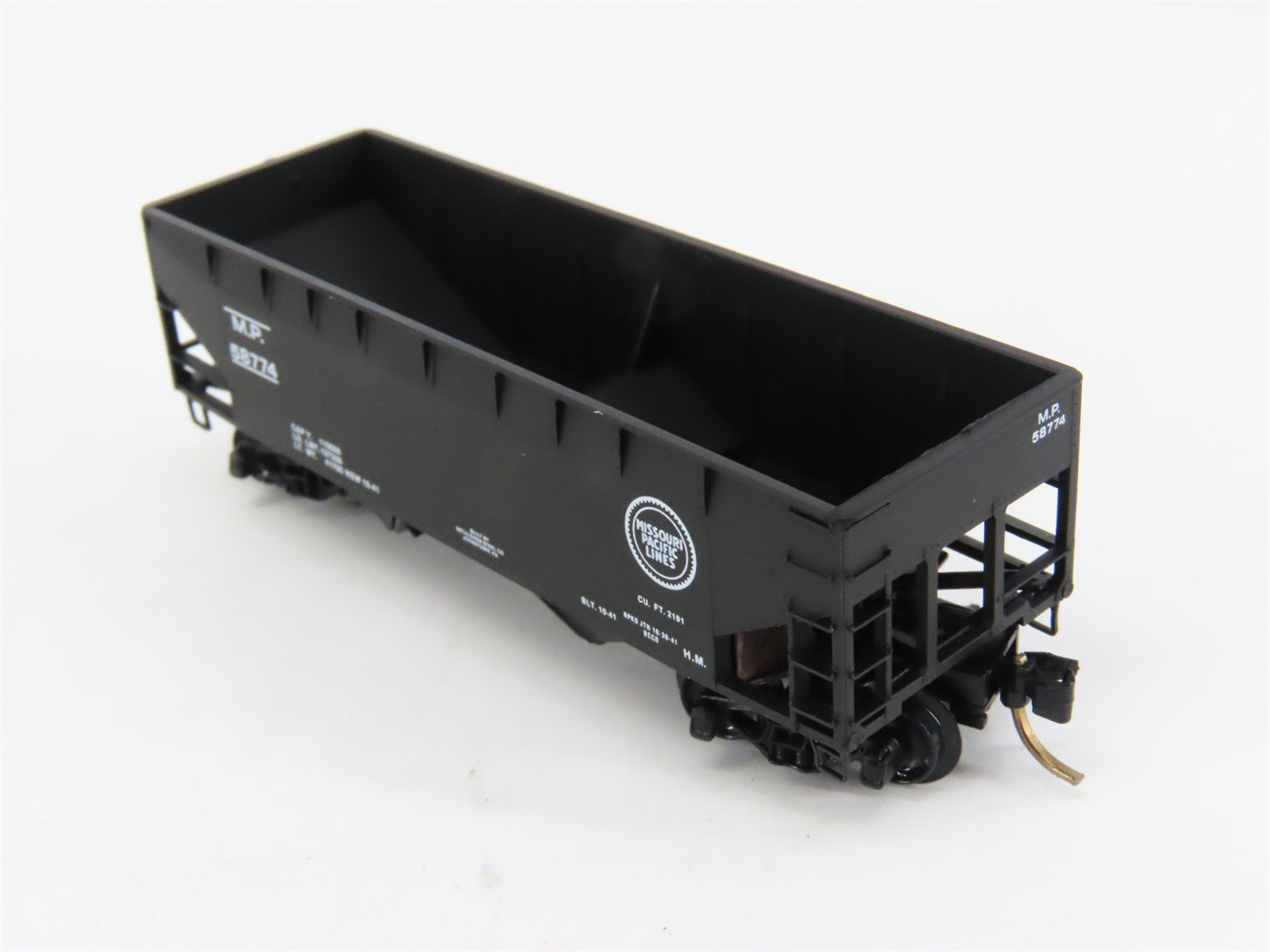 N Scale Micro-Trains 55320 MP Missouri Pacific 33' 2-Bay Hopper 58774 RTR