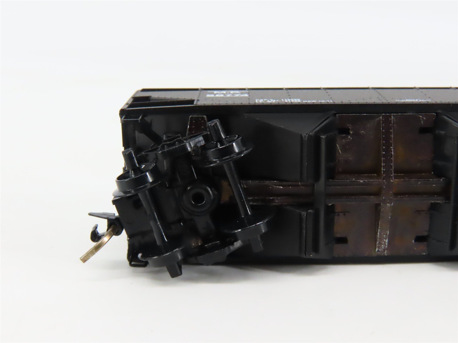 N Scale Micro-Trains 55320 MP Missouri Pacific 33' 2-Bay Hopper 58774 RTR
