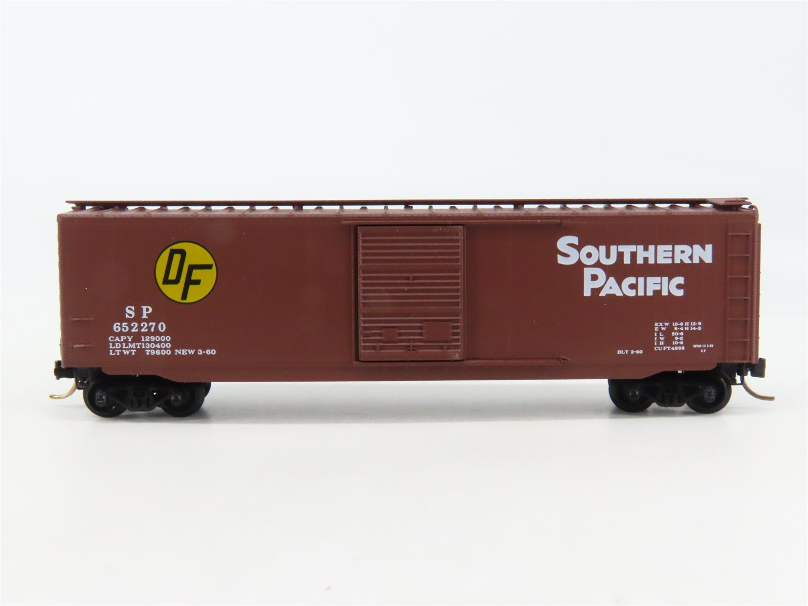 N Scale Micro-Trains 31200 SP Southern Pacific 50' Box Car 652270 RTR