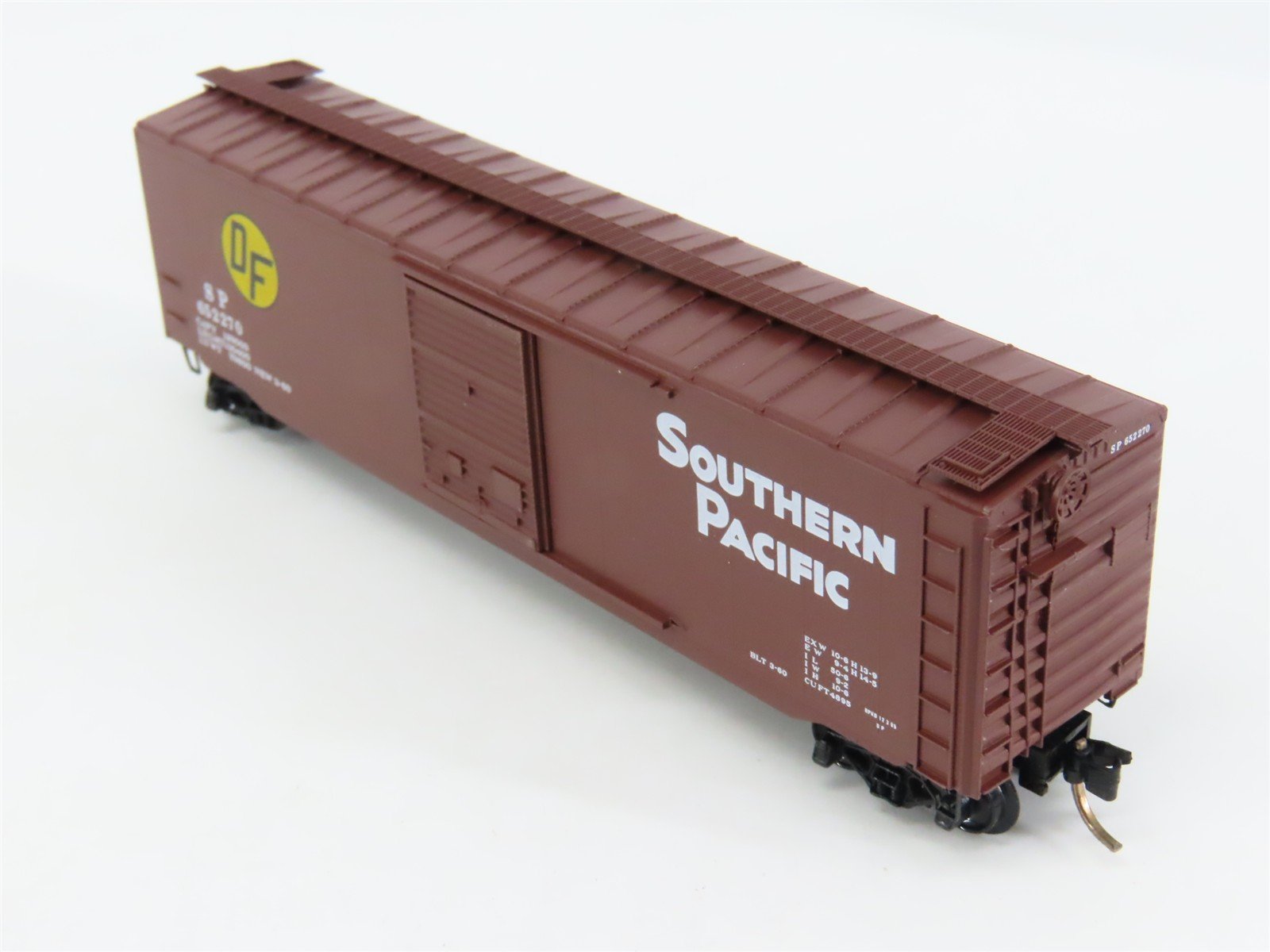 N Scale Micro-Trains 31200 SP Southern Pacific 50' Box Car 652270 RTR