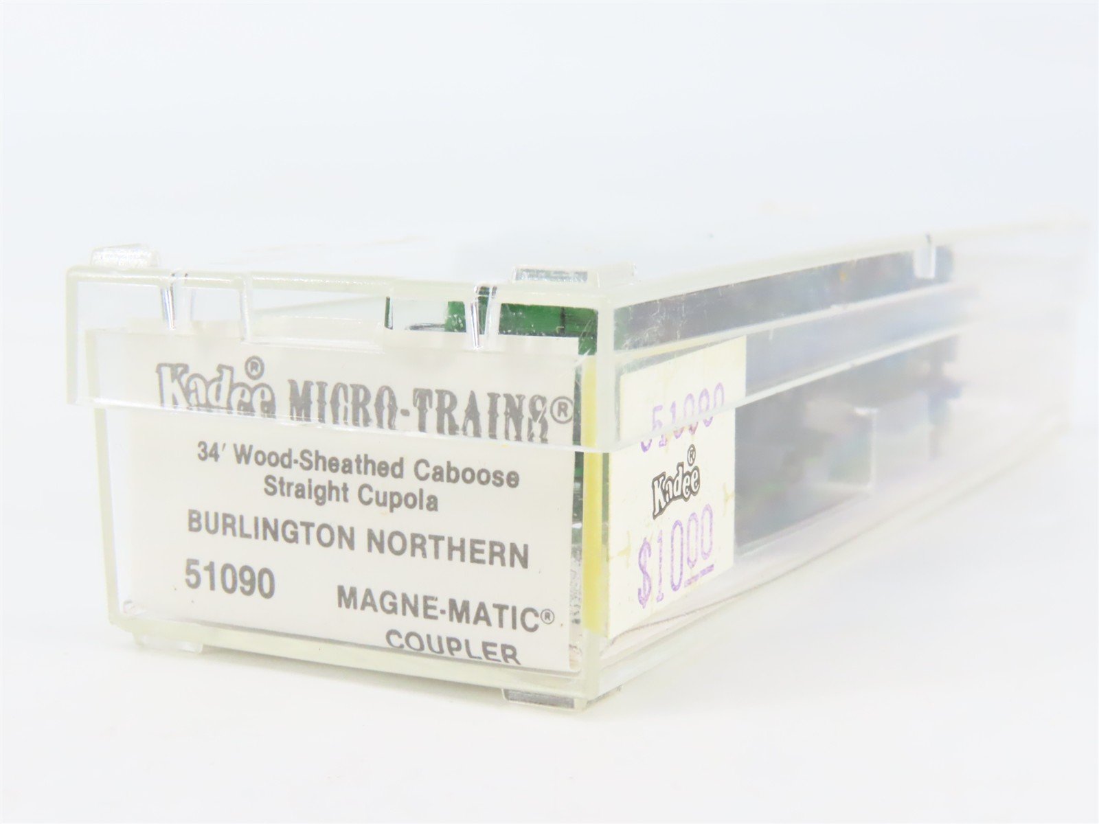 N Scale Micro-Trains 51090 BN Burlington Northern 34' Wood-Sheathed Caboose RTR