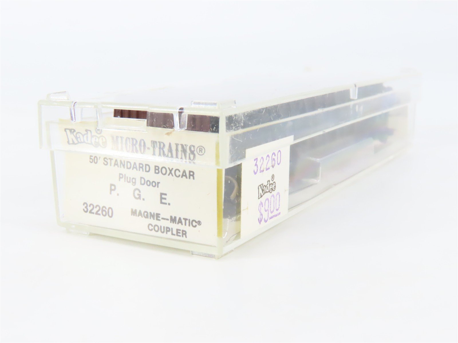 N Scale Micro-Trains 32260 PGE Pacific Great Eastern 50' Box Car 4582 RTR