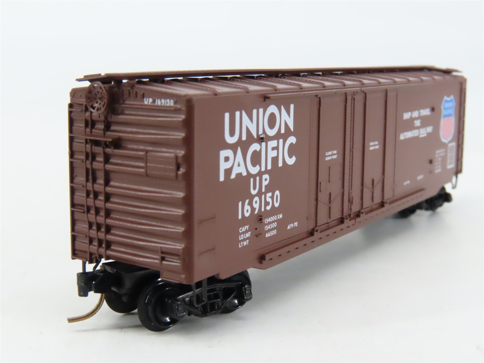 N Scale Micro-Trains 36030 UP Union Pacific 50' Box Car 169150 RTR