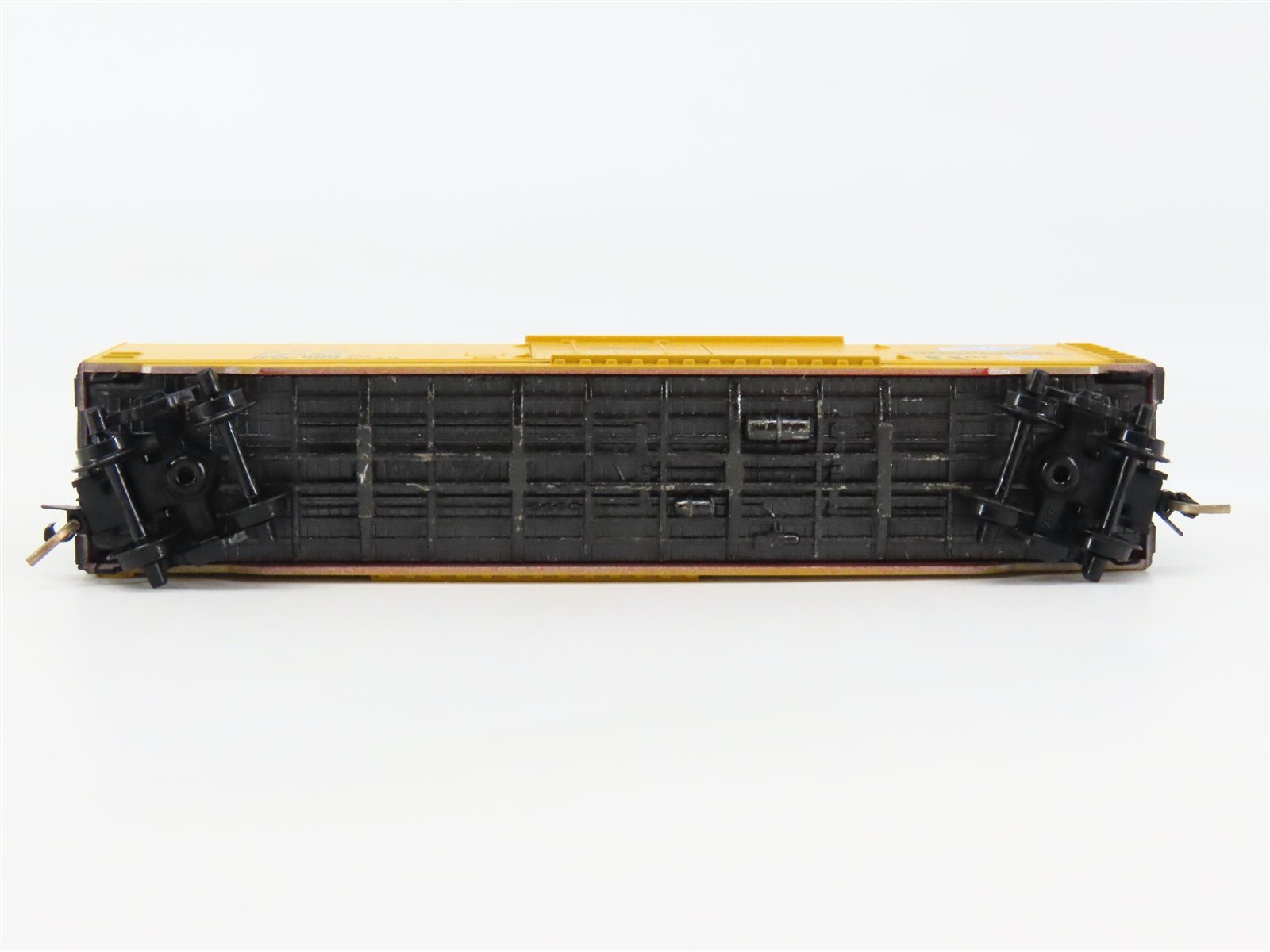 N Scale Kadee / Micro-Trains Line 38180 Chicago & North Western 50' Box Car RTR