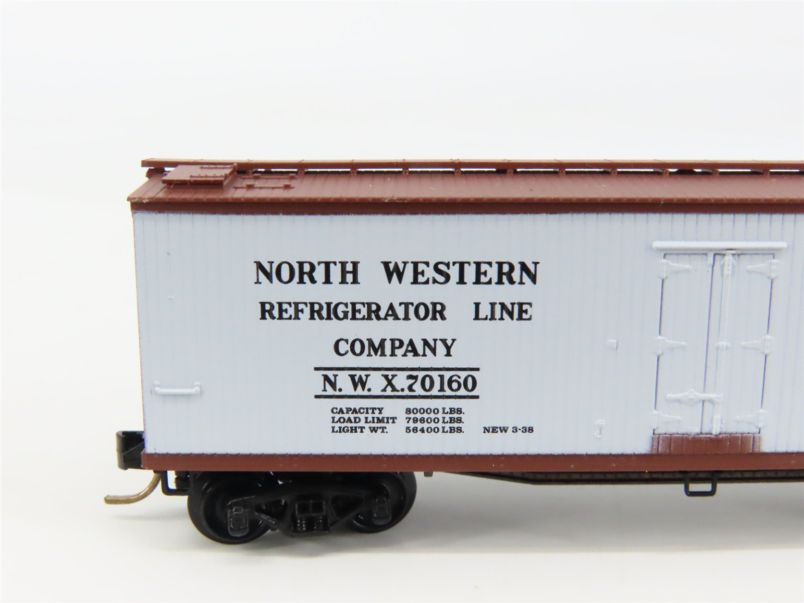 N Scale Micro-Trains 49170 40' Double Sheathed Wood Reefer RTR