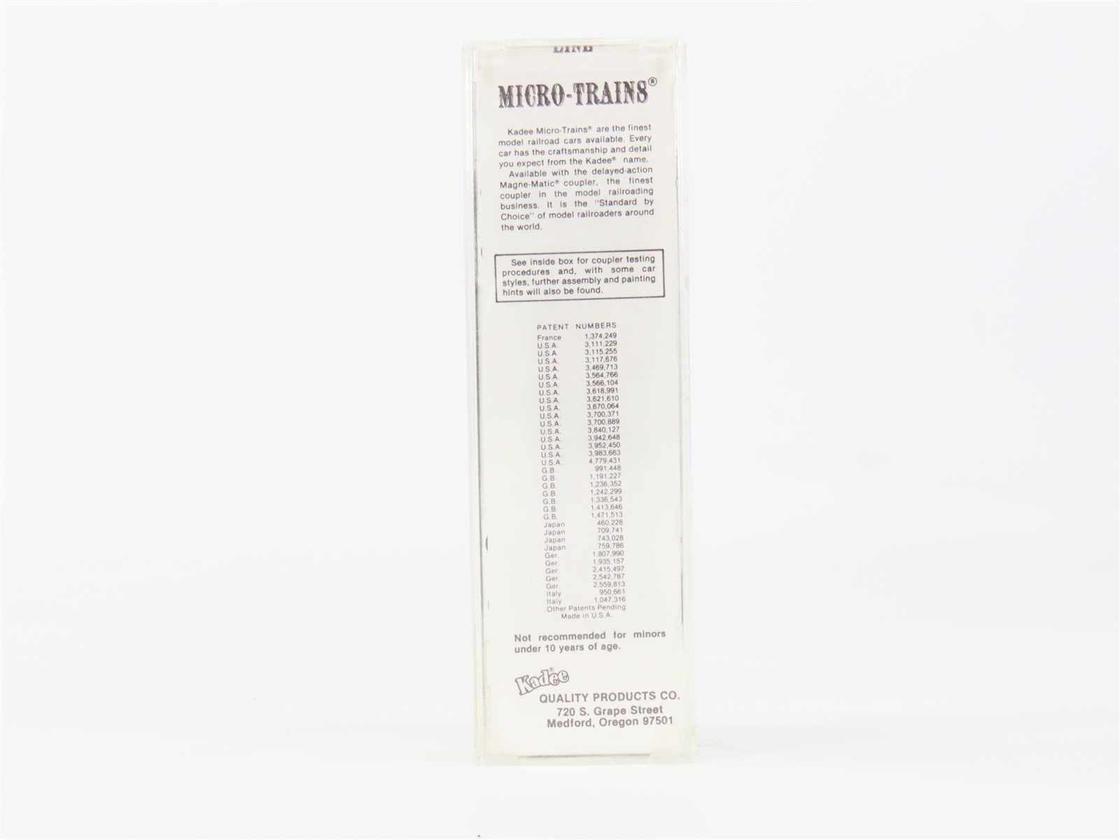 N Scale Micro-Trains 20980 NP Northern Pacific 40' Box Car 27588 RTR