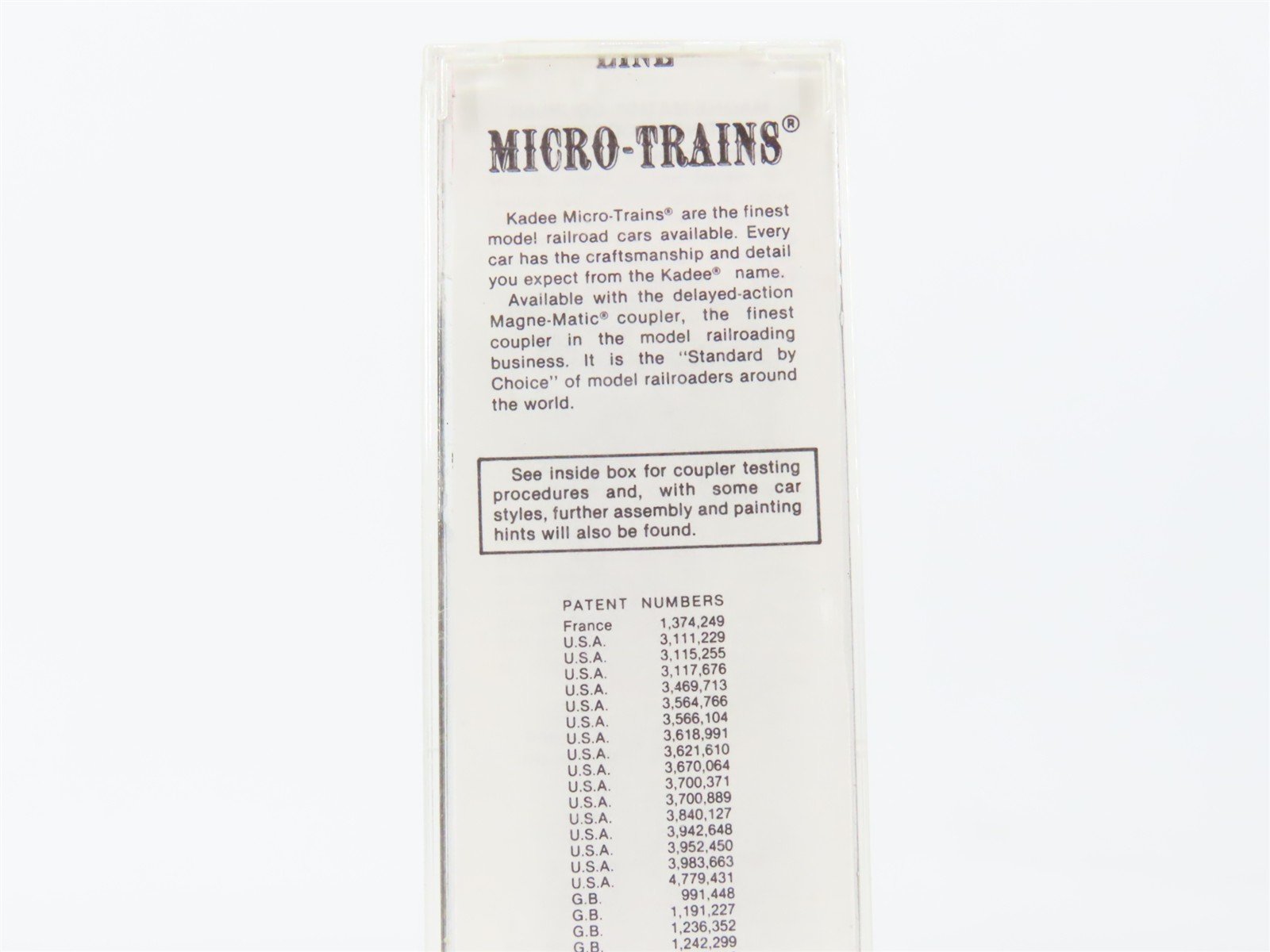 N Scale Micro-Trains 20980 NP Northern Pacific 40' Box Car 27588 RTR