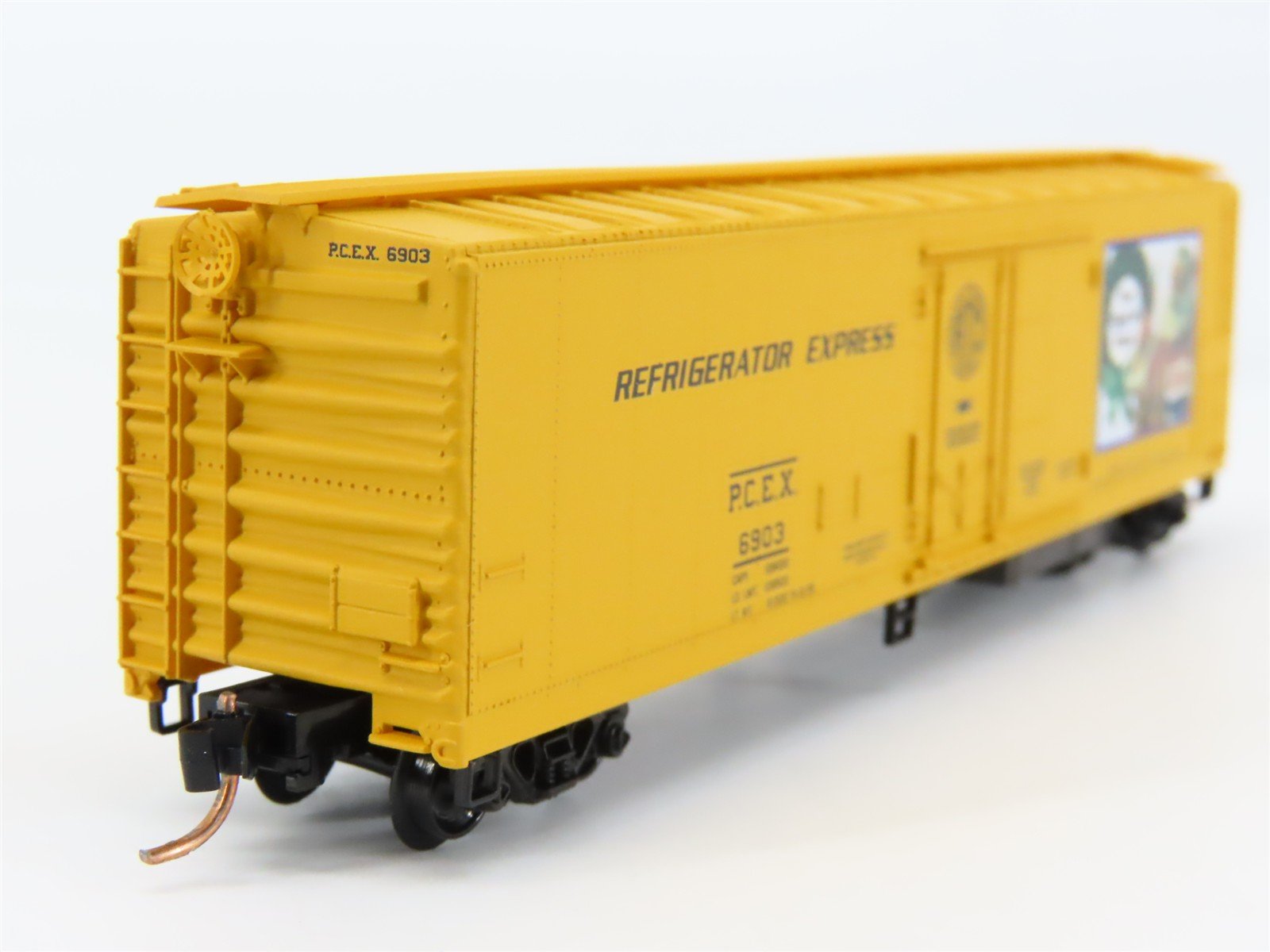 N Scale Micro-Trains 69100 PCEX Pepsi-Cola 51' Mechanical Reefer 6903 RTR