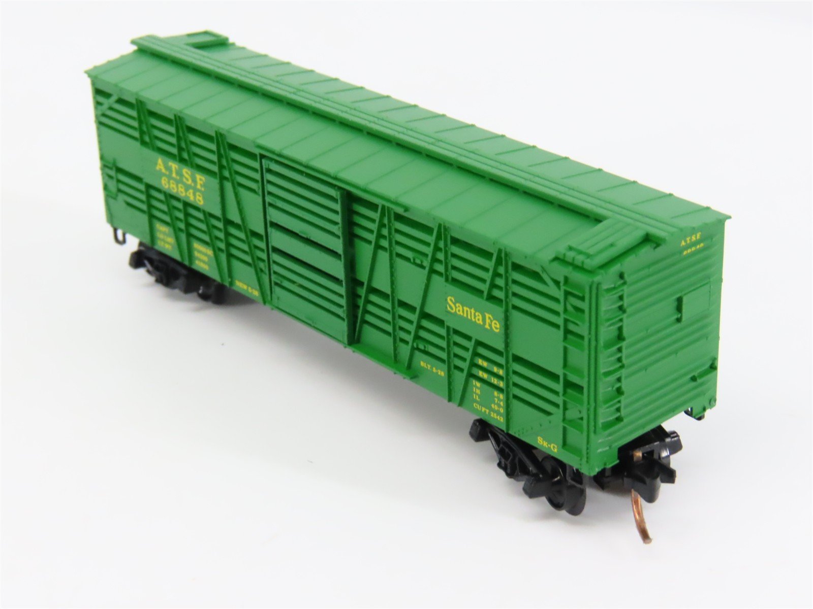 N Scale Micro-Trains 35070 ATSF Santa Fe 40' Stock/Cattle Car 68848 RTR