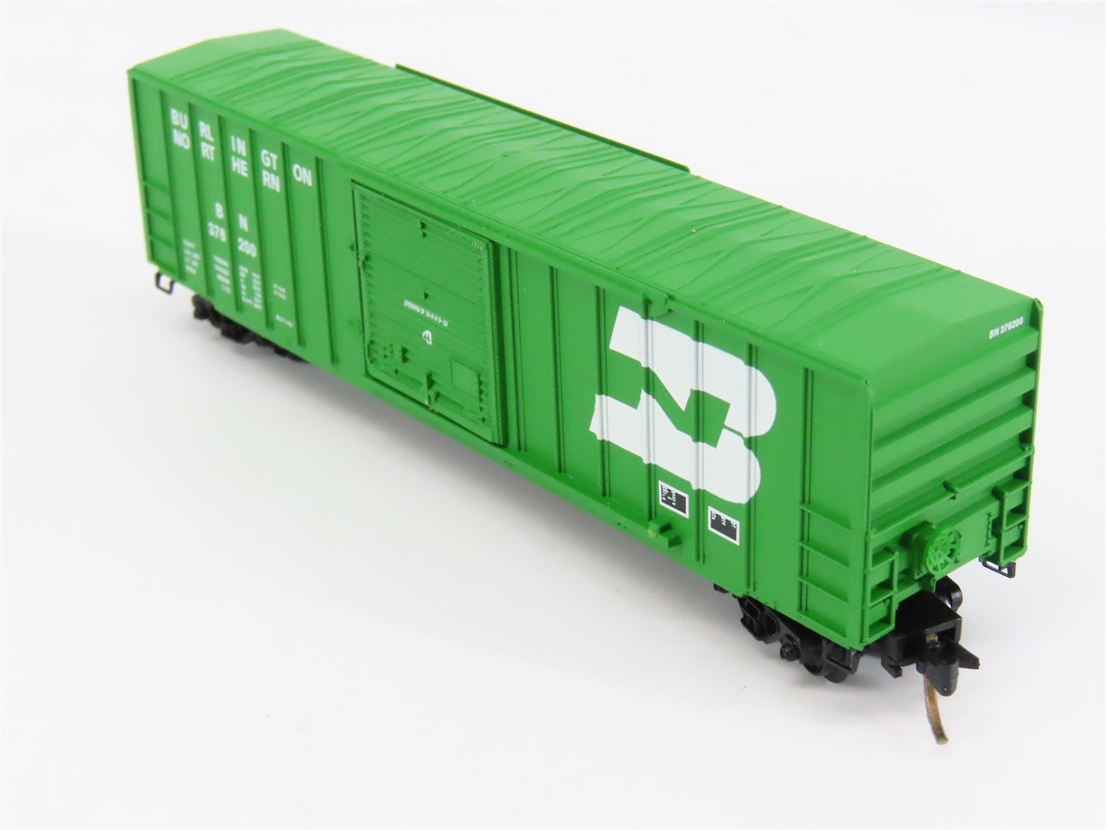 N Scale Micro-Trains 25490 BN Burlington Northern 50' Box Car 376200 RTR