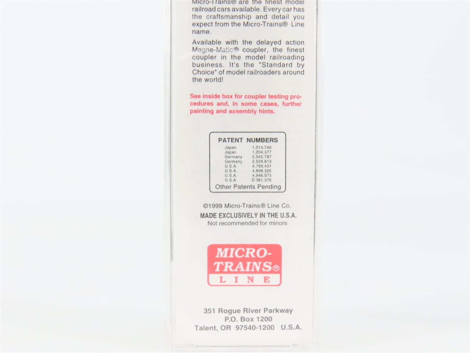 N Scale Micro-Trains 21230 British Columbia Railway 40' Plug Door Box Car RTR