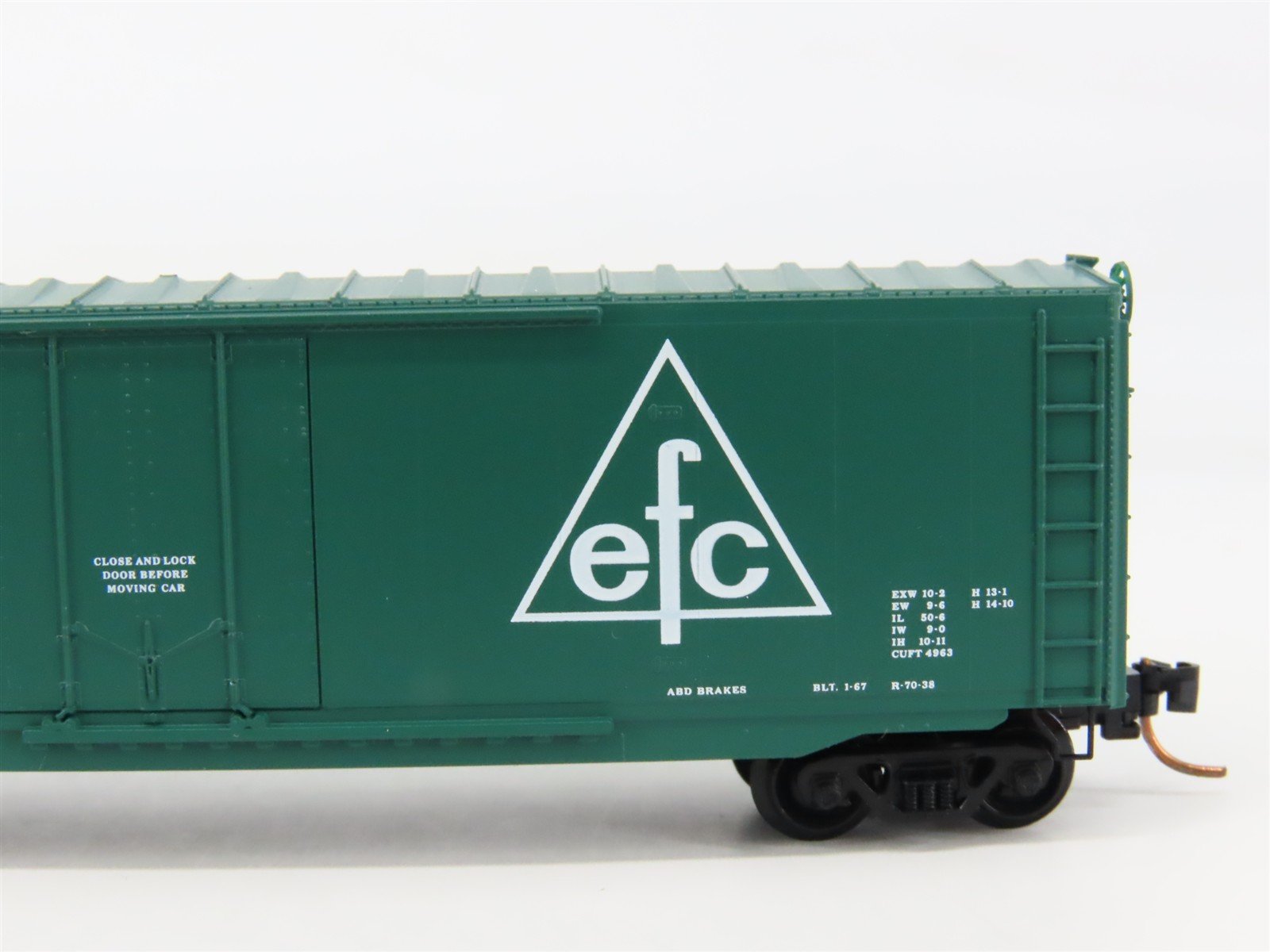 N Scale Micro-Trains 38260 Evergreen Freight Car Corporation 50' Box Car RTR