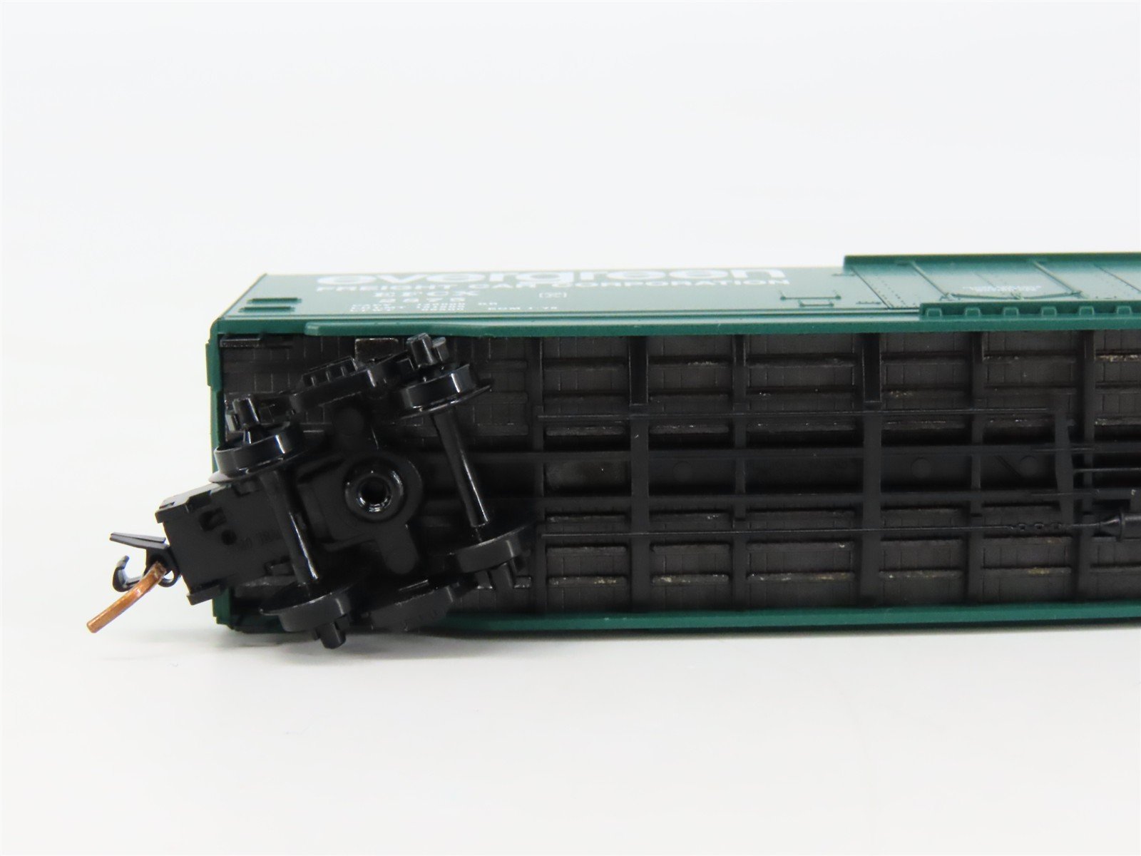 N Scale Micro-Trains 38260 Evergreen Freight Car Corporation 50' Box Car RTR
