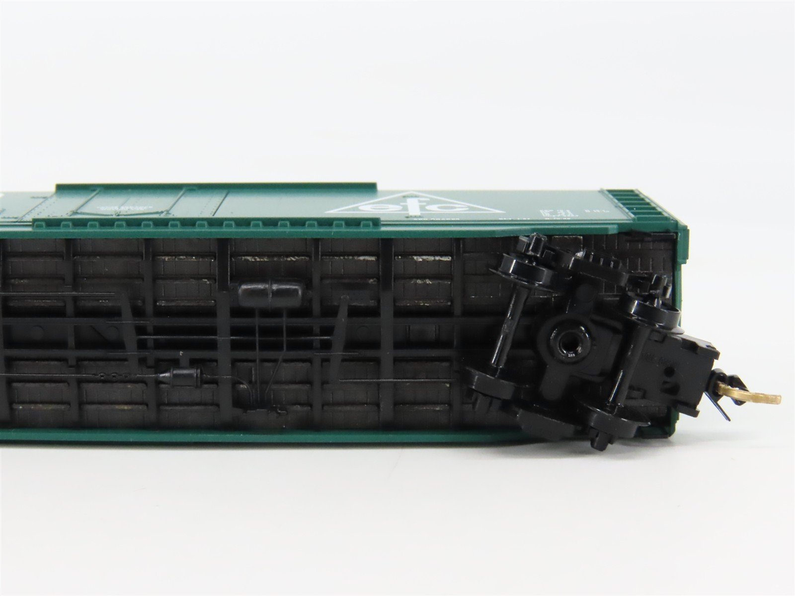 N Scale Micro-Trains 38260 Evergreen Freight Car Corporation 50' Box Car RTR