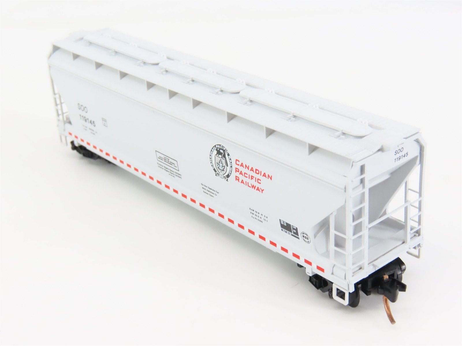 N Scale Micro-Trains 94140 Soo Line 3-Bay Covered Hopper 119145 RTR