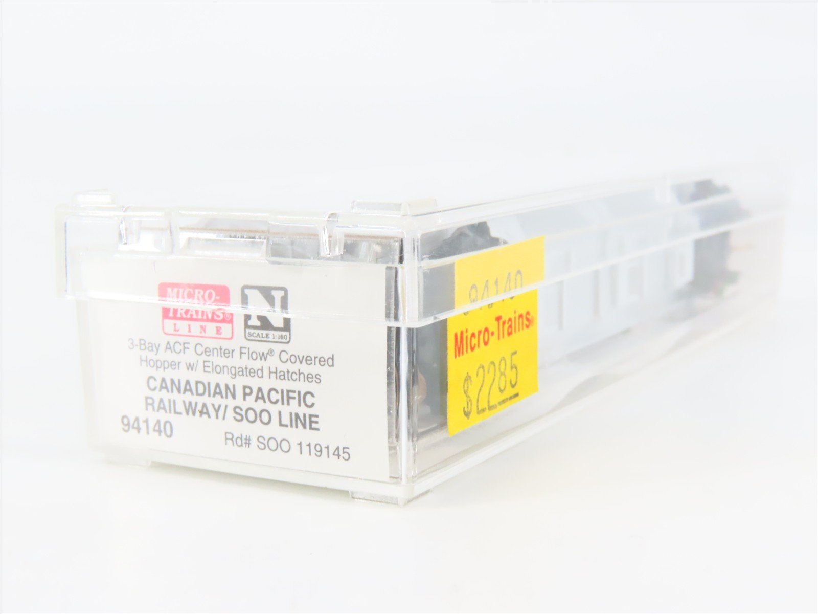 N Scale Micro-Trains 94140 Soo Line 3-Bay Covered Hopper 119145 RTR