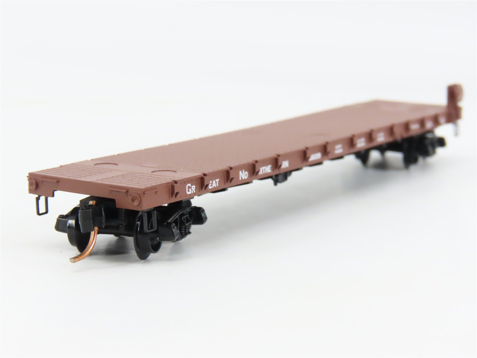 N Scale Micro-Trains 44010 GN Great Northern 50' Straight Side Flat Car RTR
