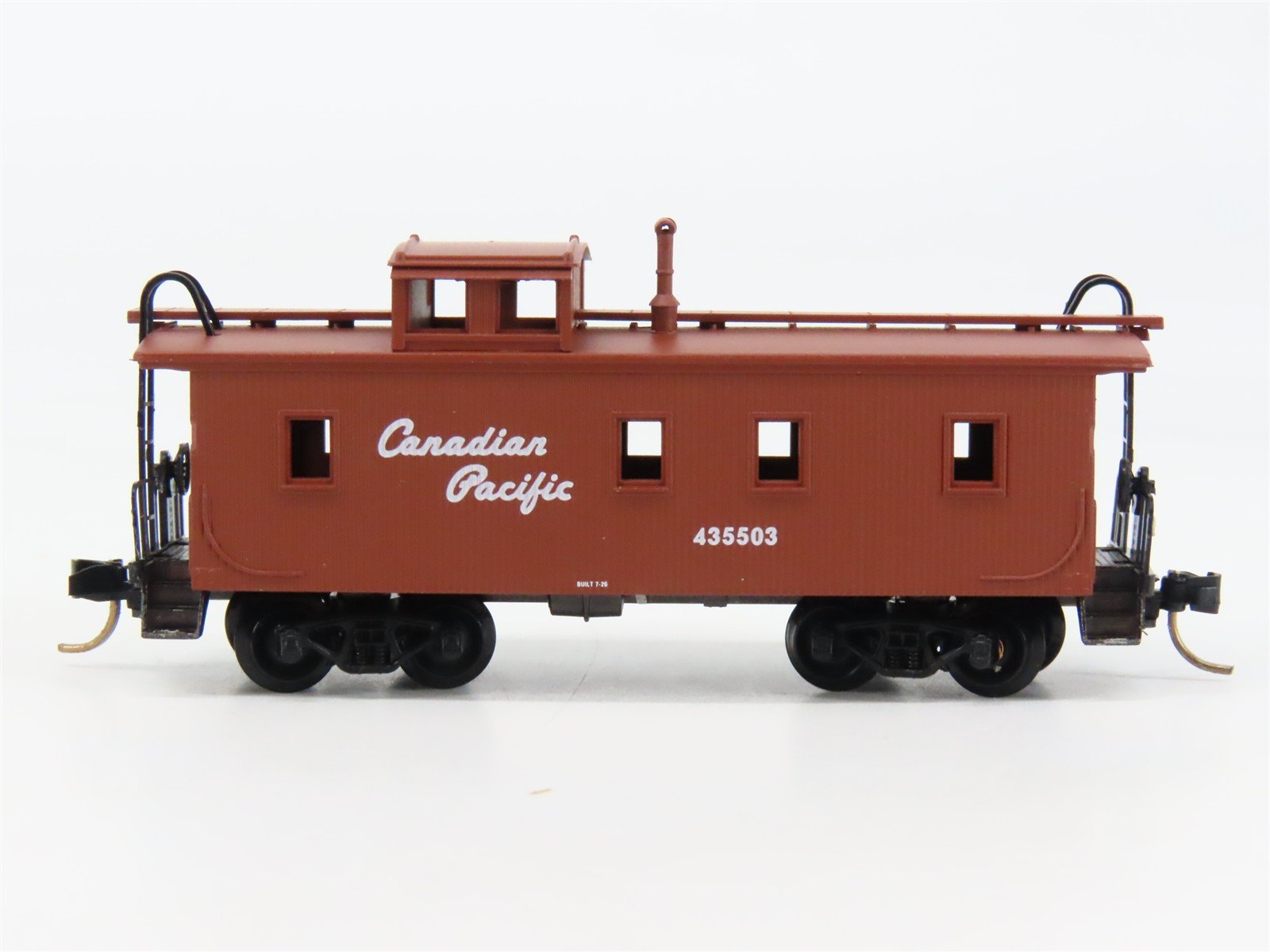 N Scale Micro-Trains 51010 CP Canadian Pacific 34' Wood-Sheathed Caboose RTR