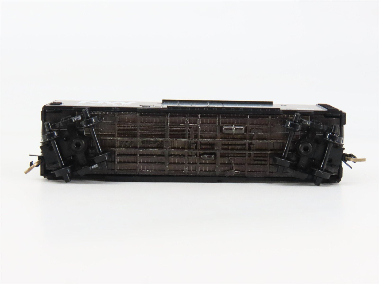 N Scale Micro-Trains 21150 NW Norfolk & Western 40' Plug Door Box Car 47500 RTR