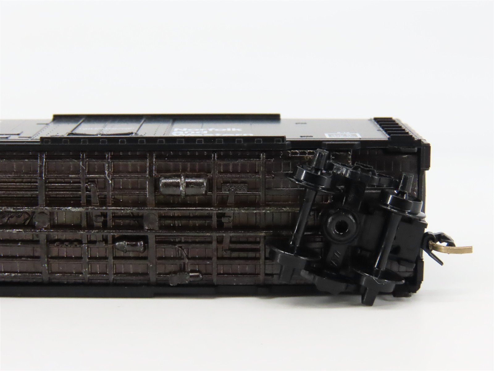 N Scale Micro-Trains 21150 NW Norfolk & Western 40' Plug Door Box Car 47500 RTR