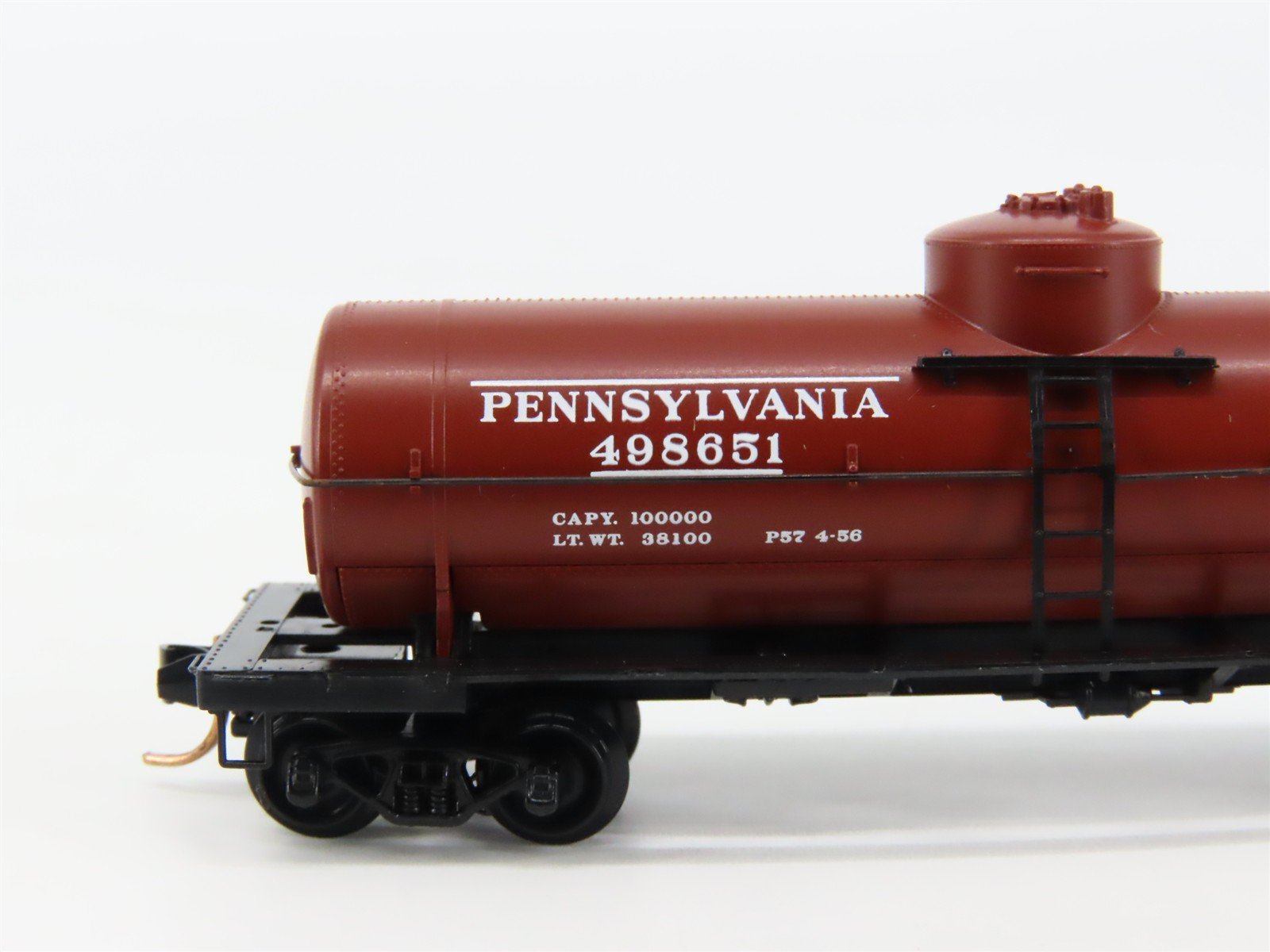 N Scale Micro-Trains 65230 Pennsylvania Railroad 39' Single Dome Tank Car RTR