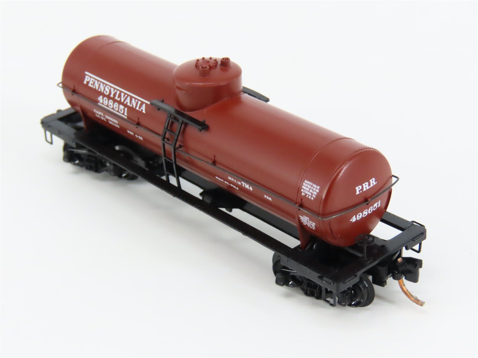 N Scale Micro-Trains 65230 Pennsylvania Railroad 39' Single Dome Tank Car RTR