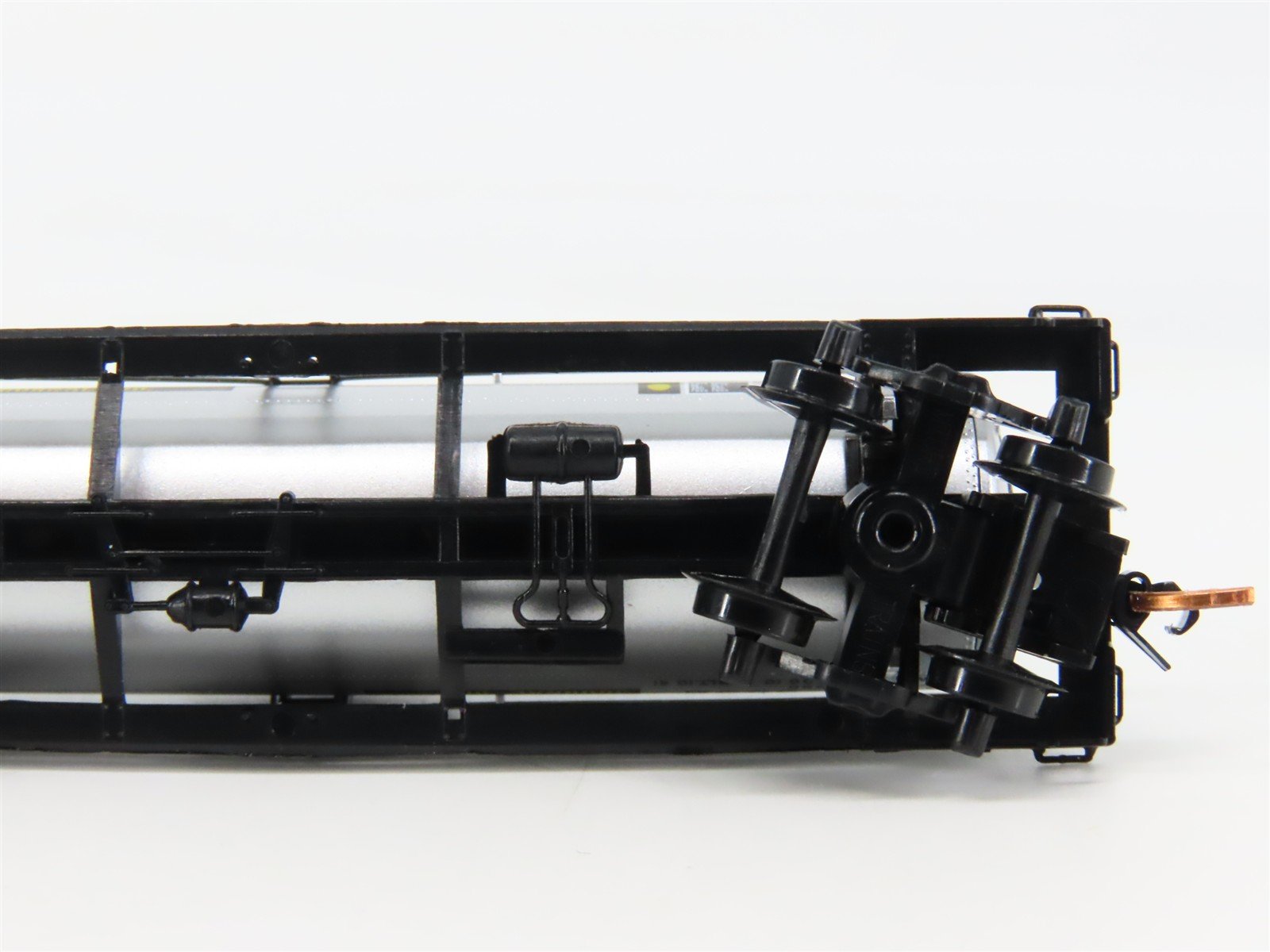 N Scale Micro-Trains 06500270 ARR Alaska Railroad 39' Tank Car 9008 RTR