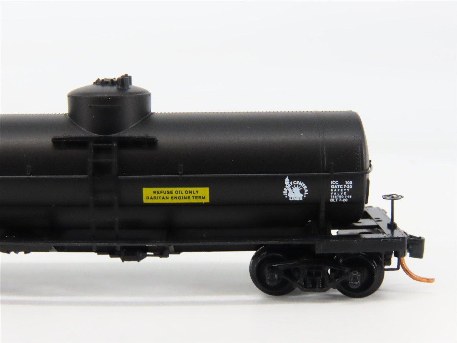 N Scale Micro-Trains 06500290 Central of New Jersey 39' Single Dome Tank Car RTR